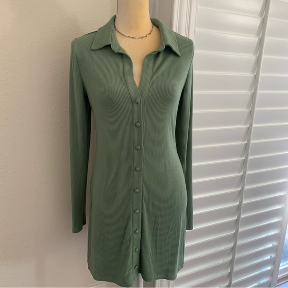 AFRM DRESS - Picture 1 of 7